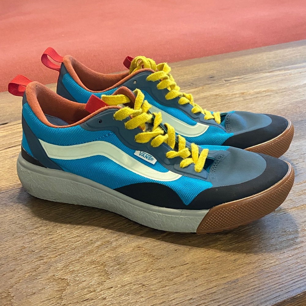 Vans Women’s Sneakers in Blue and Yellow
